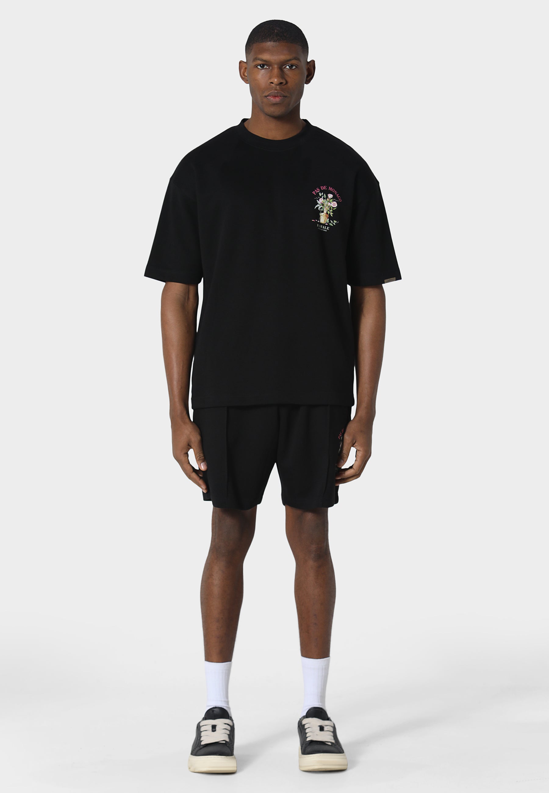 Pas De Monaco Giardino Black Shorts